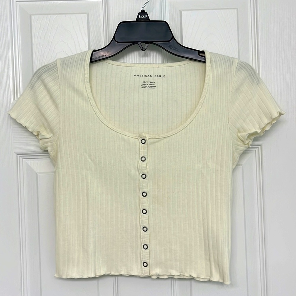 American Eagle, size XS, white crop short sleeve top